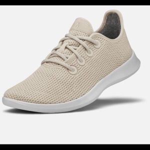 Allbirds Women Tree Runners Size 7 - Kauri Stone